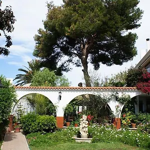 https://hostal-oasis-menorca.balearic-islands.net