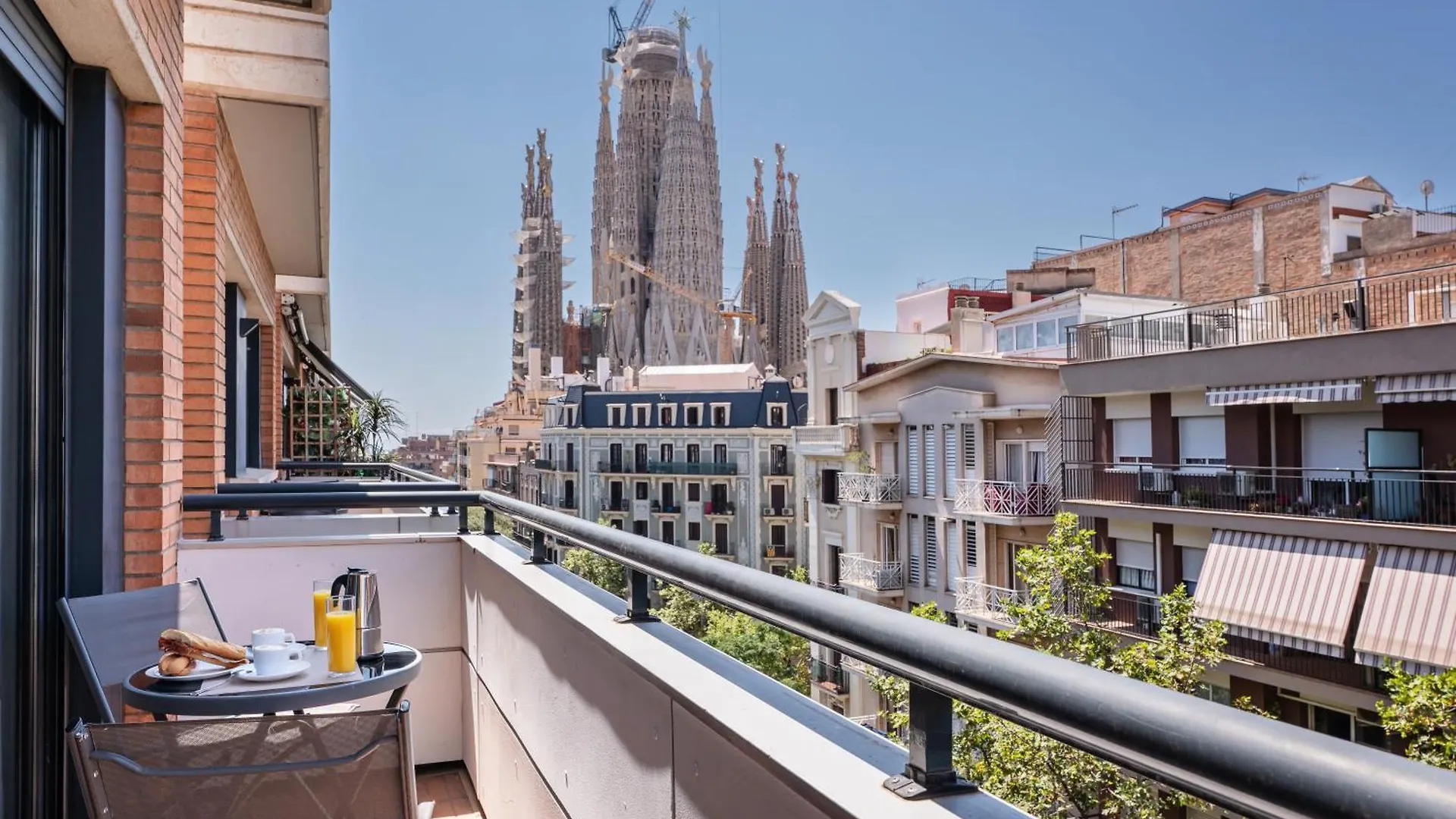 برشلونة Apartaments Marina - Abapart 2*,  إسبانيا