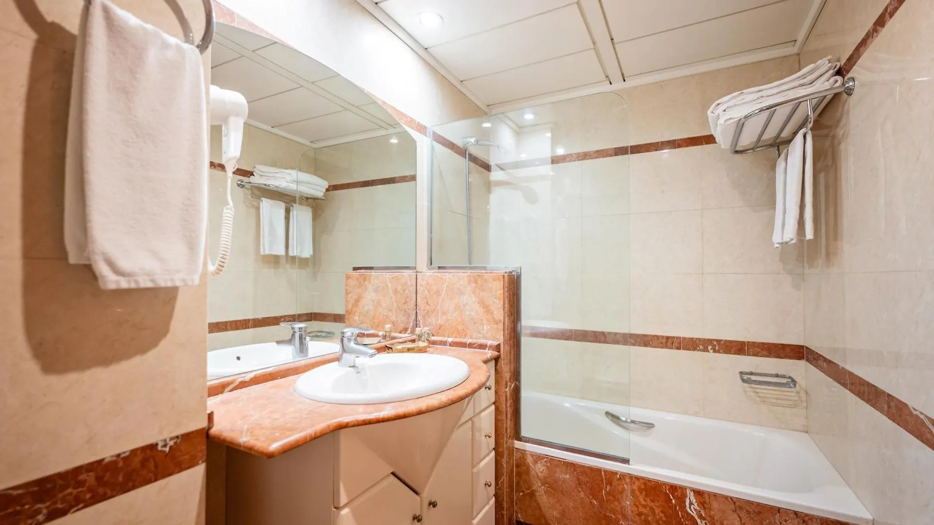 برشلونة Apartaments Marina - Abapart إسبانيا